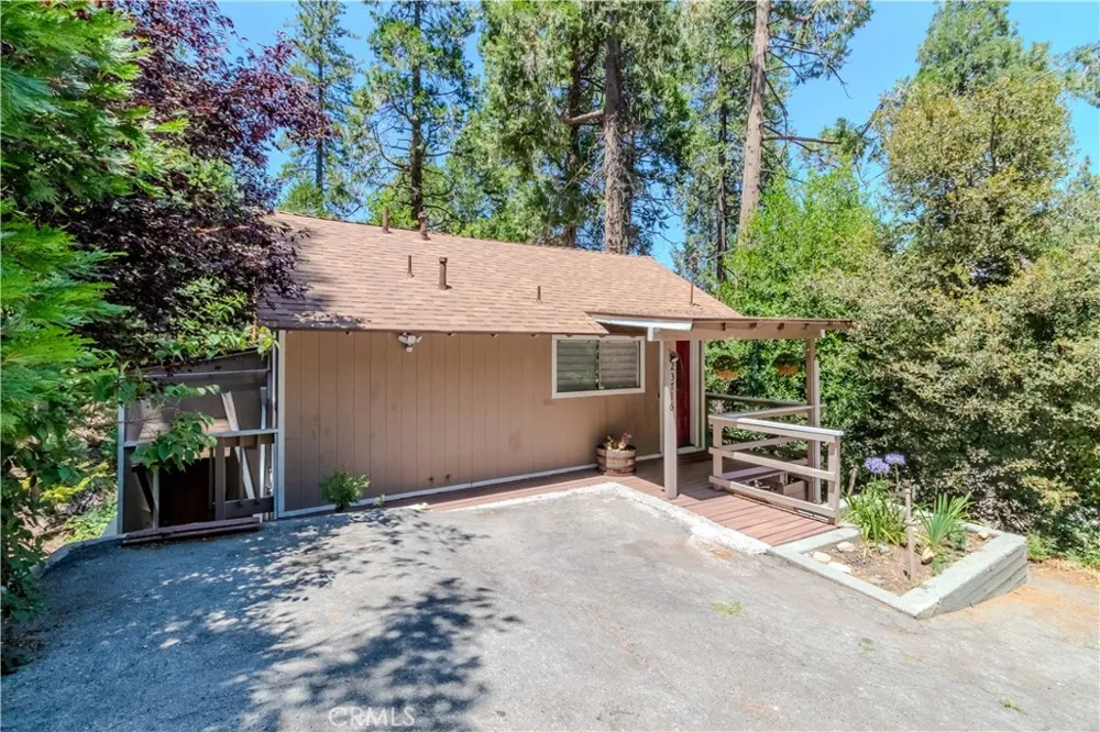 23716 Shady Crestline, CA 92325