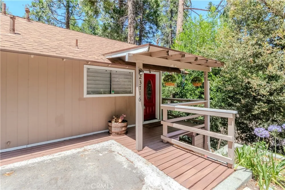 23716 Shady Crestline, CA 92325