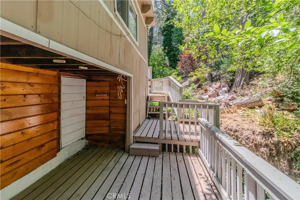 23716 Shady Crestline, CA 92325