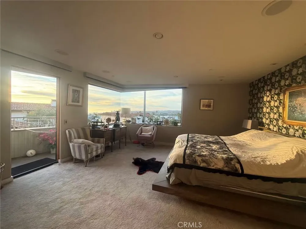 988 Acapulco Laguna Beach, CA 92651