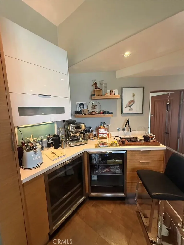 988 Acapulco Laguna Beach, CA 92651
