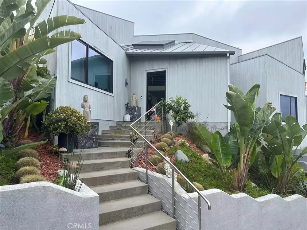 988 Acapulco Laguna Beach, CA 92651