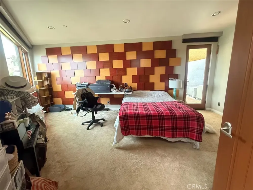 988 Acapulco Laguna Beach, CA 92651