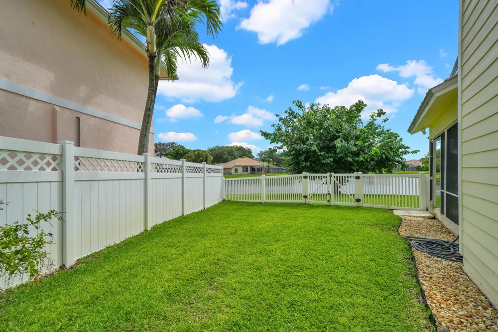 18862 Loblolly Pine Court Jupiter, FL 33458