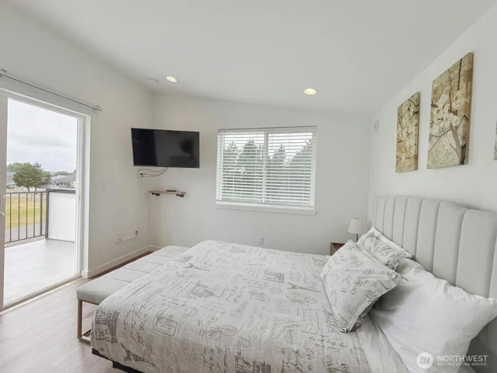 890 Magellan Avenue NE #5 Ocean Shores, WA 98569