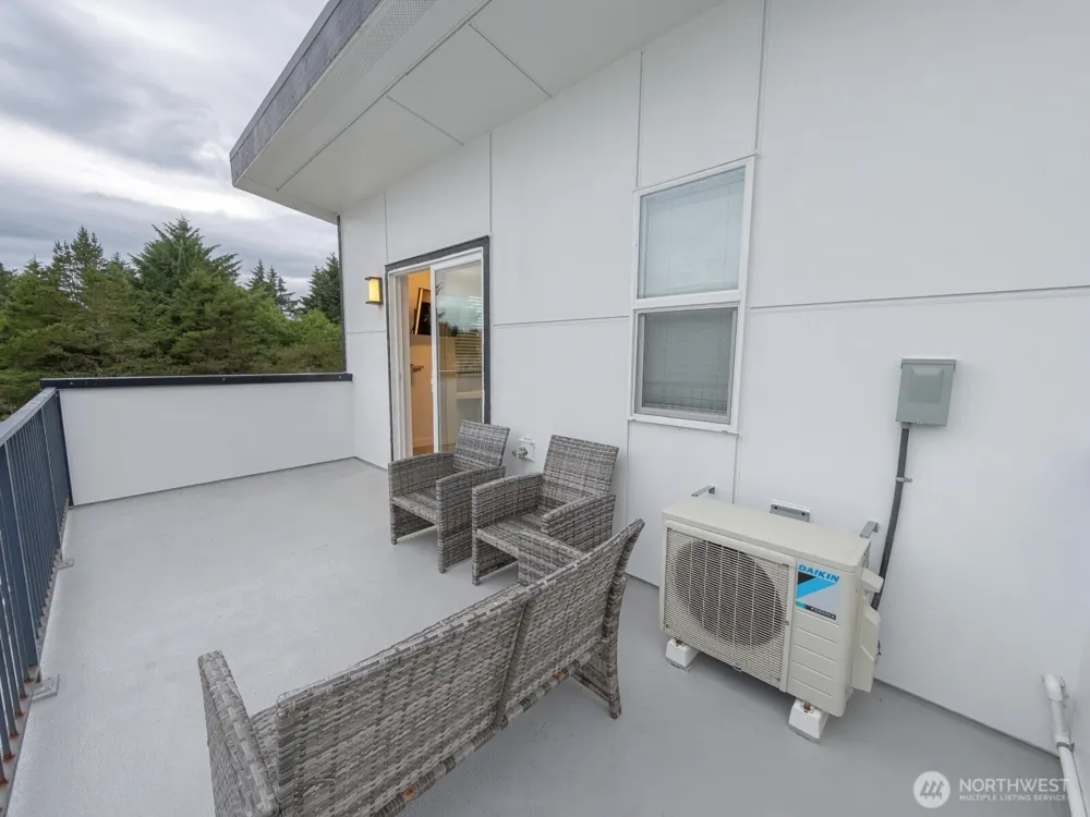 890 Magellan Avenue NE #5 Ocean Shores, WA 98569