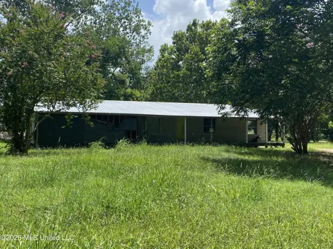 582 Stephens Road
