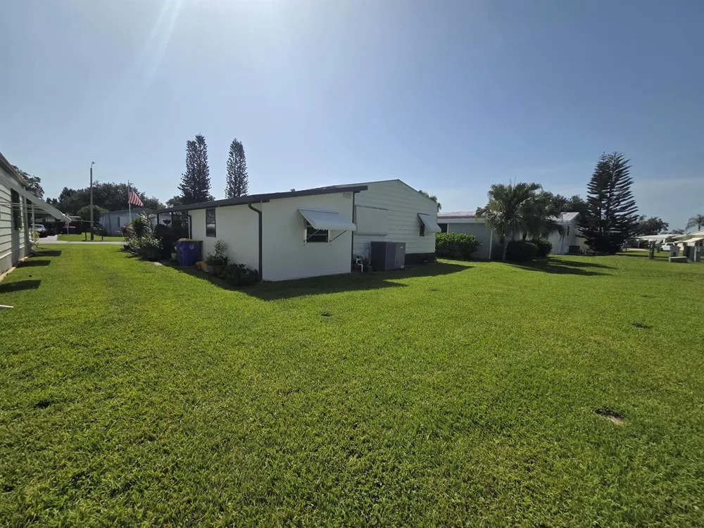 8020 SE Shenandoah Drive Hobe Sound, FL 33455