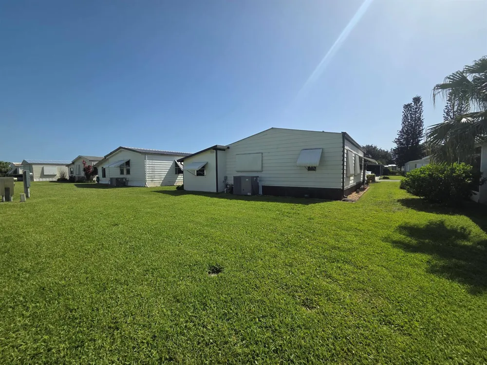 8020 SE Shenandoah Drive Hobe Sound, FL 33455