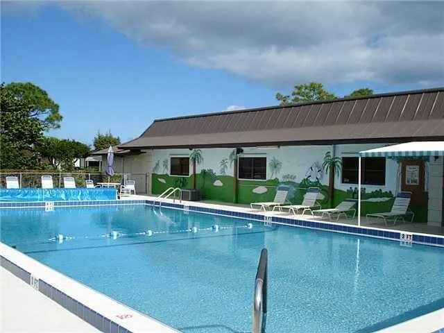 8020 SE Shenandoah Drive Hobe Sound, FL 33455