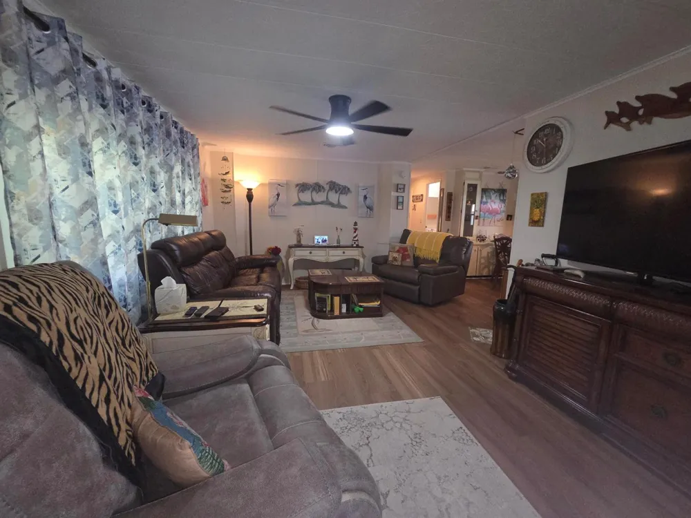 8020 SE Shenandoah Drive Hobe Sound, FL 33455