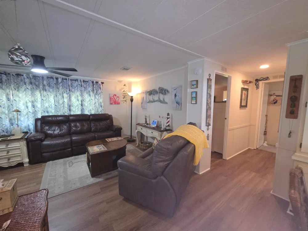 8020 SE Shenandoah Drive Hobe Sound, FL 33455