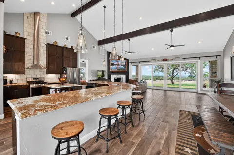 113 Jayhawk Ct Court
