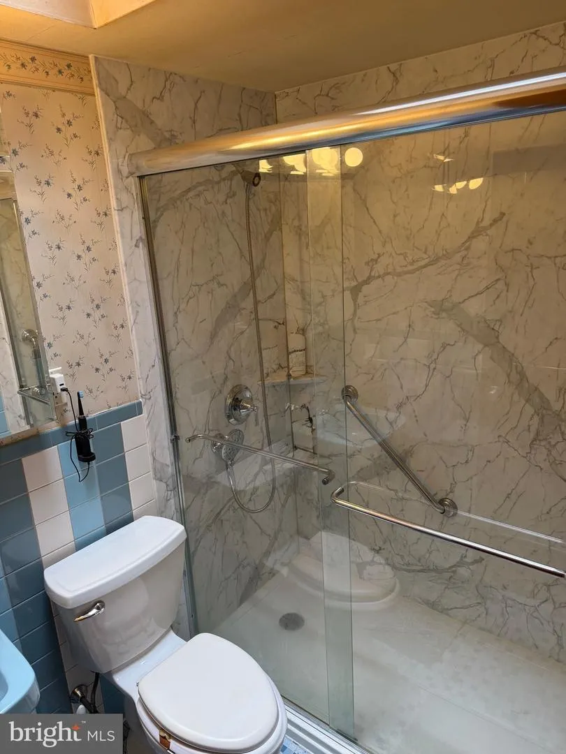 10800 PERRIN ROAD Philadelphia, PA 19154