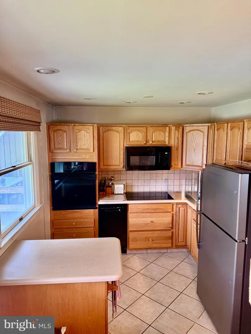 10800 PERRIN ROAD Philadelphia, PA 19154