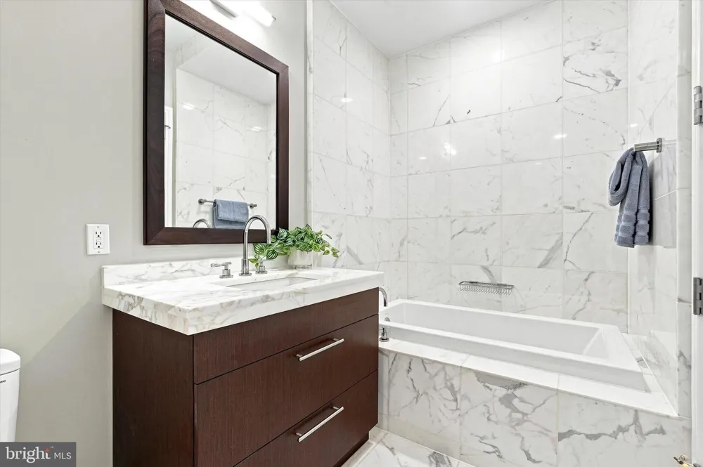 1414 S PENN SQUARE #43D Philadelphia, PA 19102