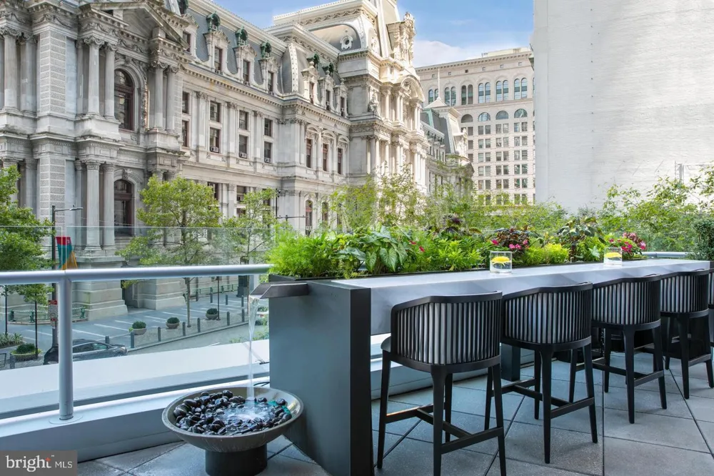 1414 S PENN SQUARE #43D Philadelphia, PA 19102