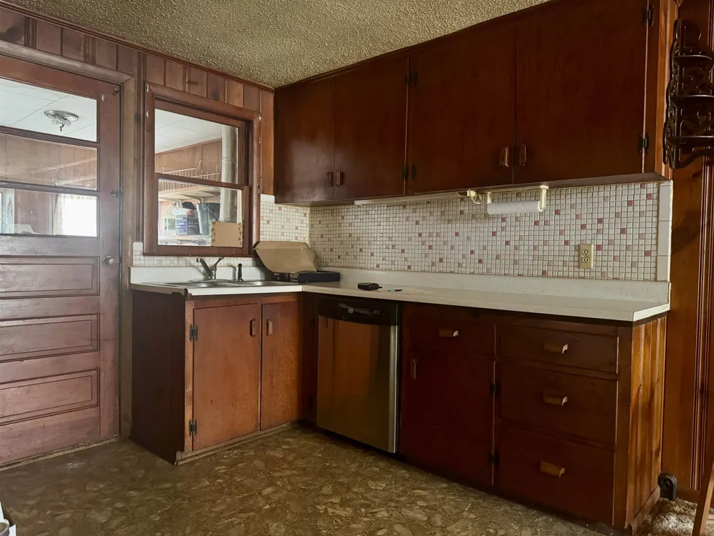 6065 Genesee Road Genesee Charter Township, MI 48506