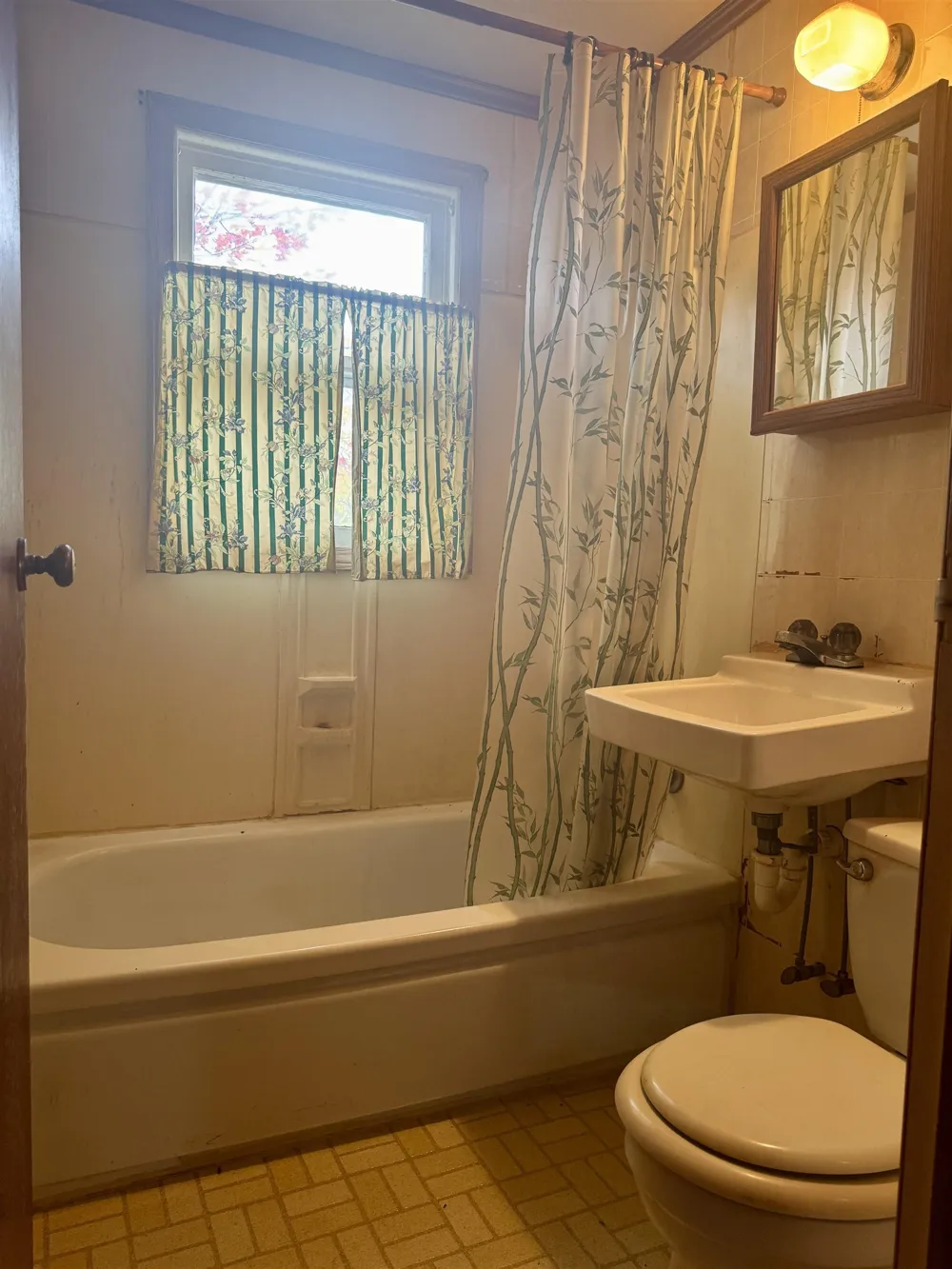 6065 Genesee Road Genesee Charter Township, MI 48506