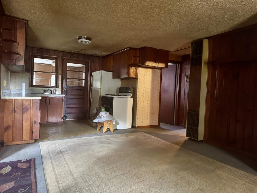 6065 Genesee Road Genesee Charter Township, MI 48506