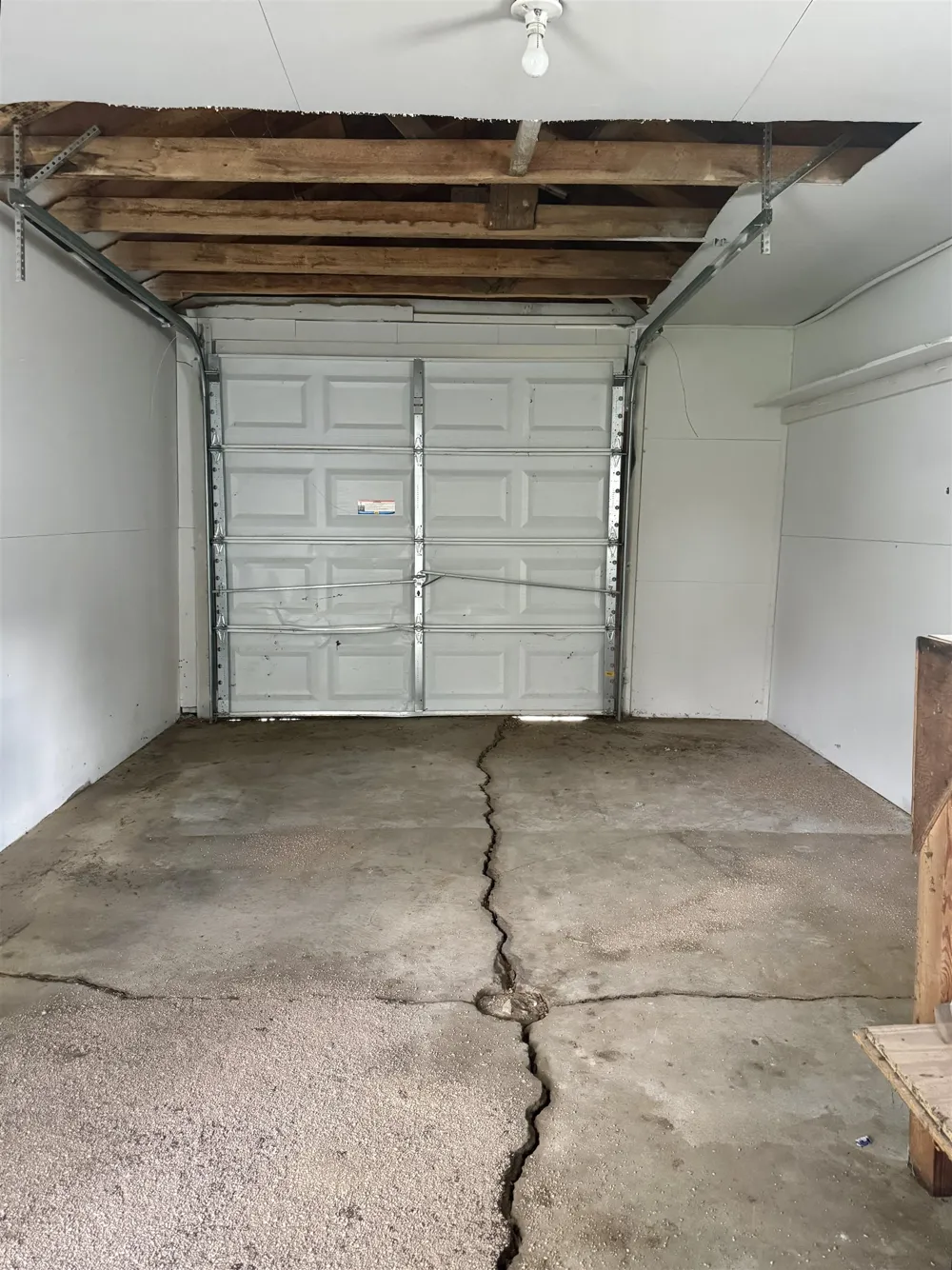 6065 Genesee Road Genesee Charter Township, MI 48506
