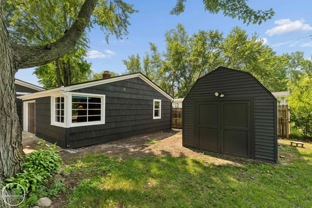 367 Sherwood Lane Algonac City, MI 48001