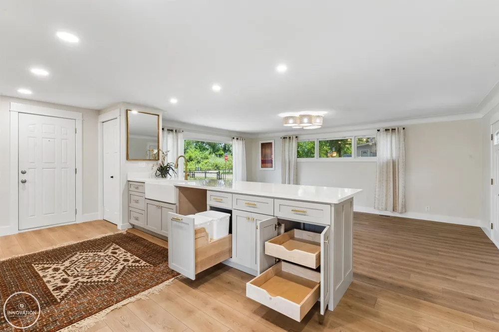 367 Sherwood Lane Algonac City, MI 48001