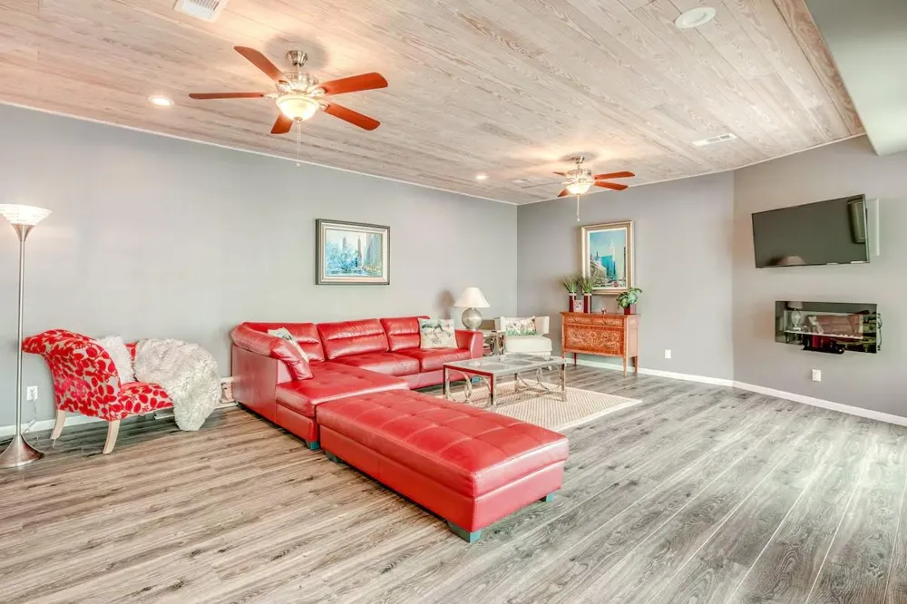 2386 Hwy 87 Gilchrist, TX 77617