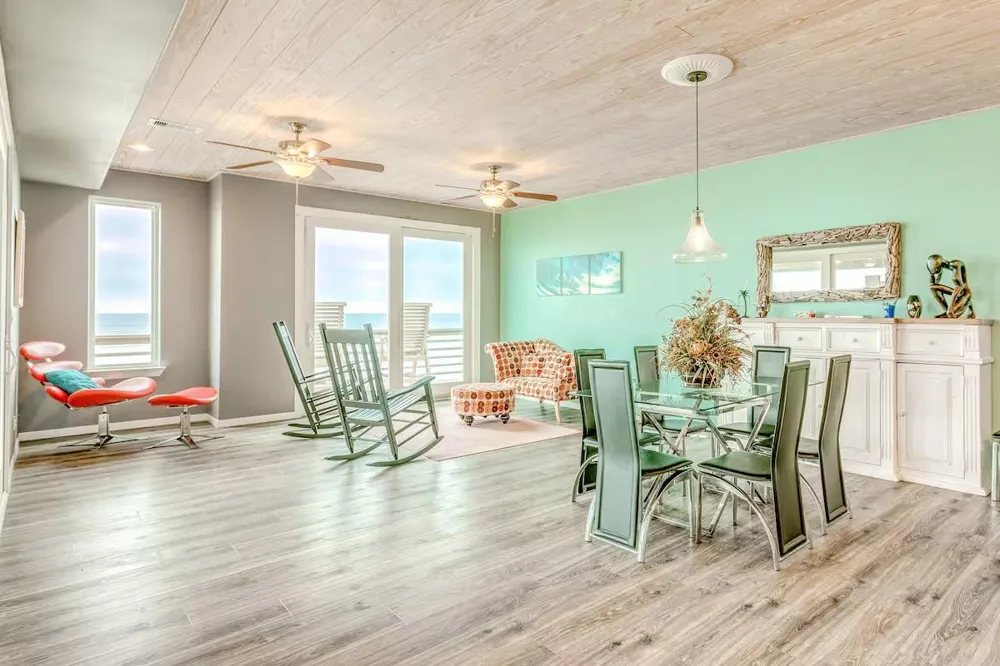 2386 Hwy 87 Gilchrist, TX 77617