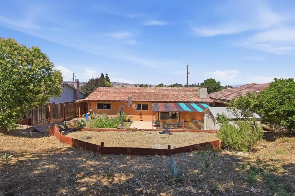 501 7th Street San Juan Bautista, CA 95045