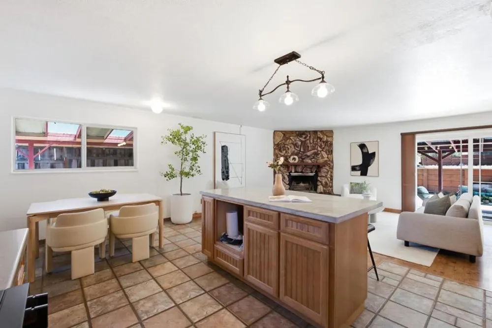 501 7th Street San Juan Bautista, CA 95045