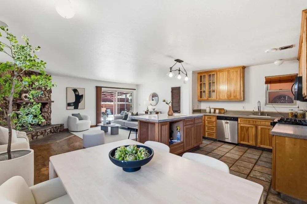 501 7th Street San Juan Bautista, CA 95045