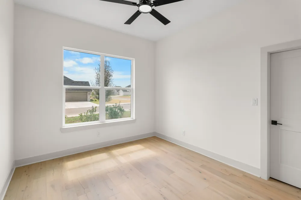 1125 Dillinger Road Hewitt, TX 76643