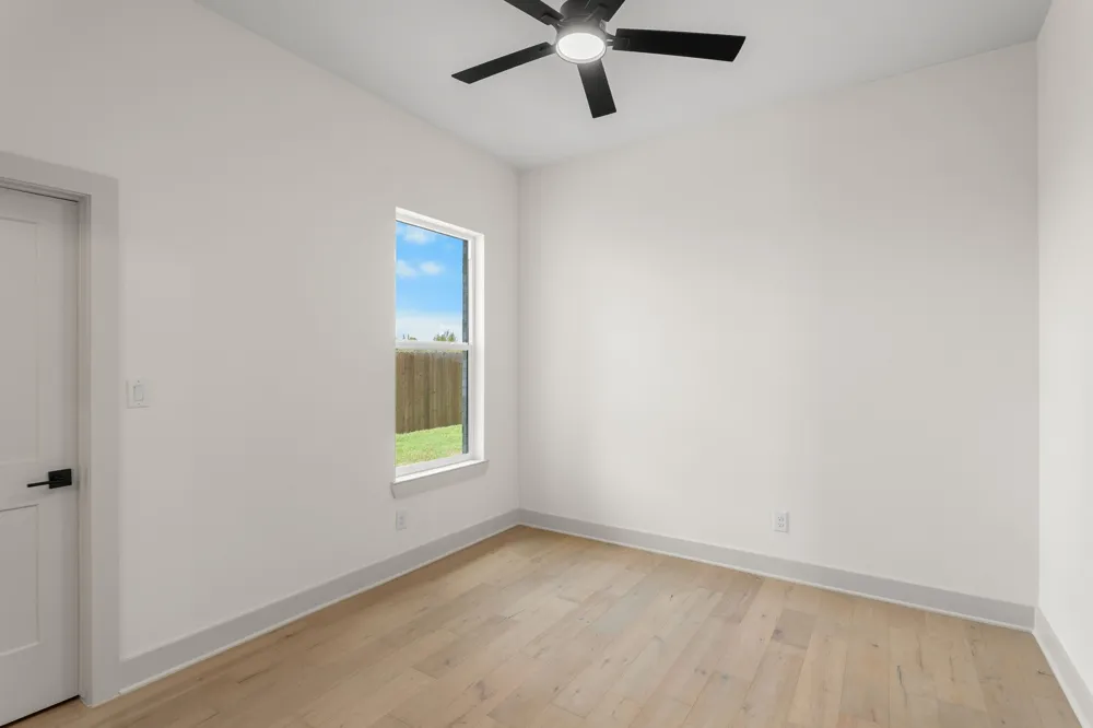 1125 Dillinger Road Hewitt, TX 76643