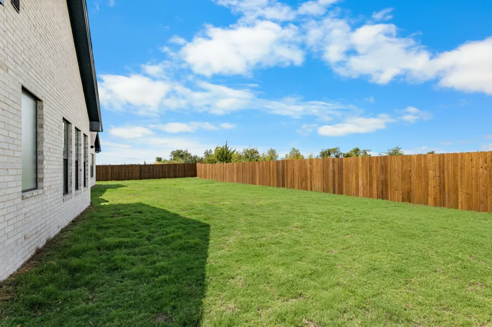 1125 Dillinger Road Hewitt, TX 76643