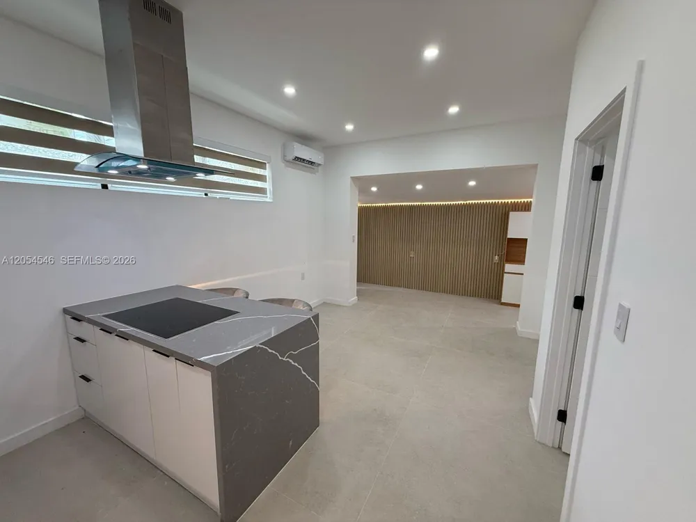 401 NW 131st St #2A North Miami, FL 33168