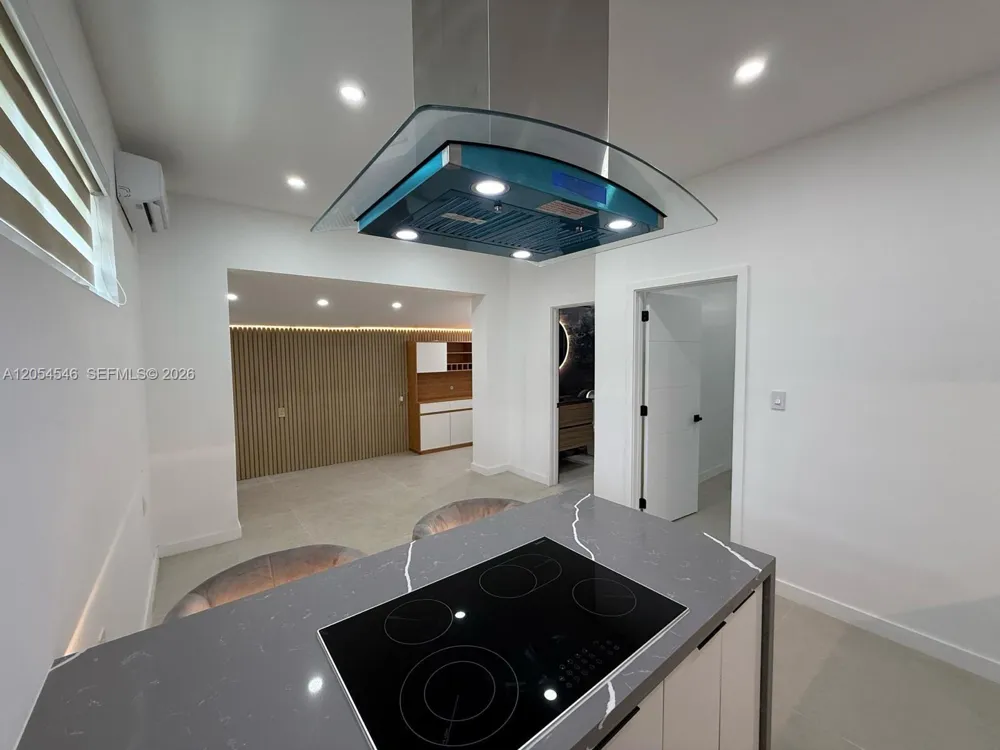 401 NW 131st St #2A North Miami, FL 33168