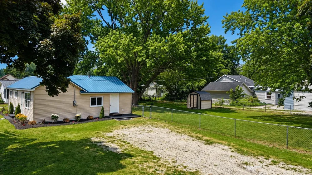 1117 Ward Street Mt Pleasant City, MI 48858