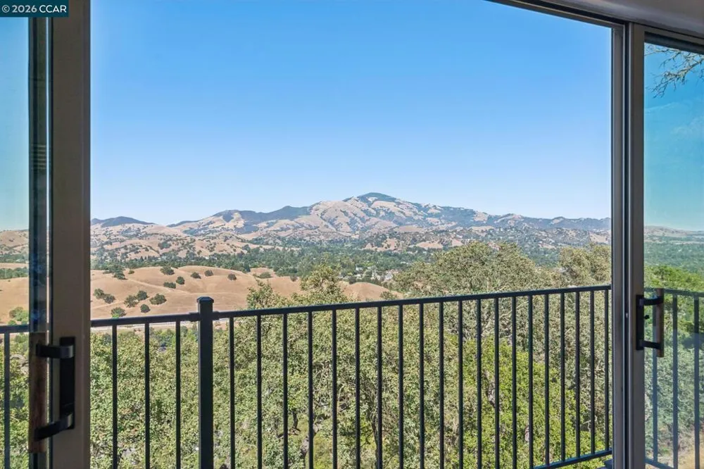 321 Castle Crest Rd Alamo, CA 94507