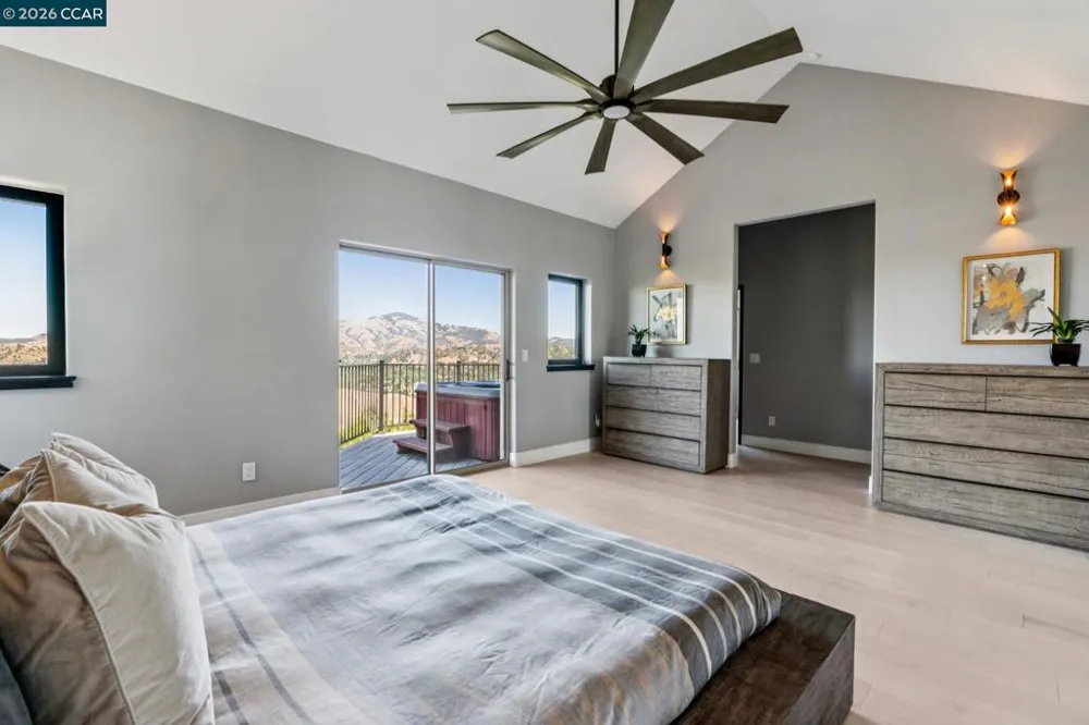 321 Castle Crest Rd Alamo, CA 94507