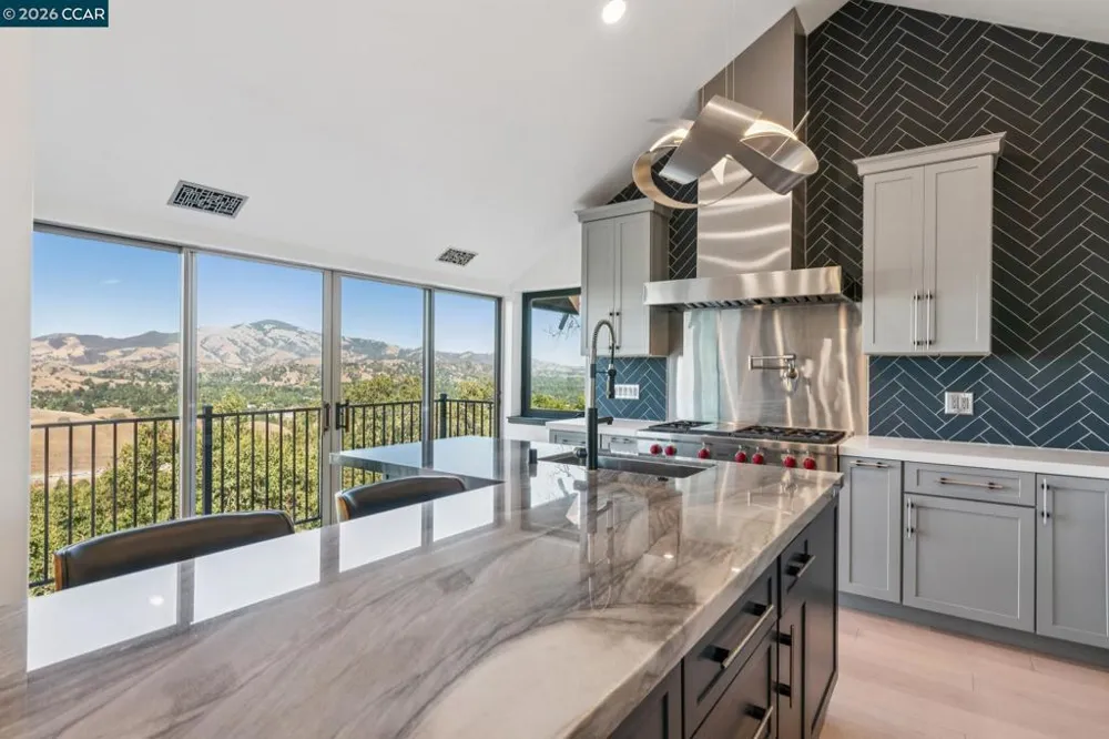 321 Castle Crest Rd Alamo, CA 94507