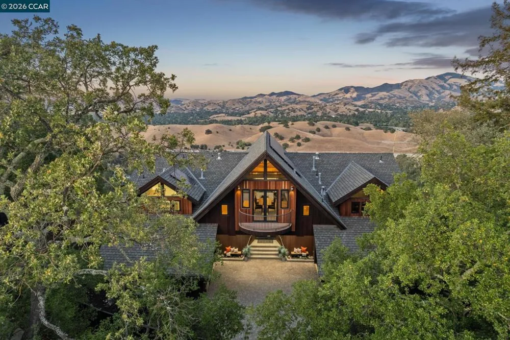 321 Castle Crest Rd Alamo, CA 94507
