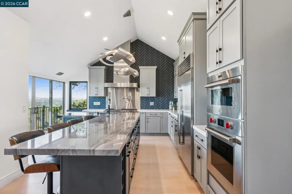 321 Castle Crest Rd Alamo, CA 94507