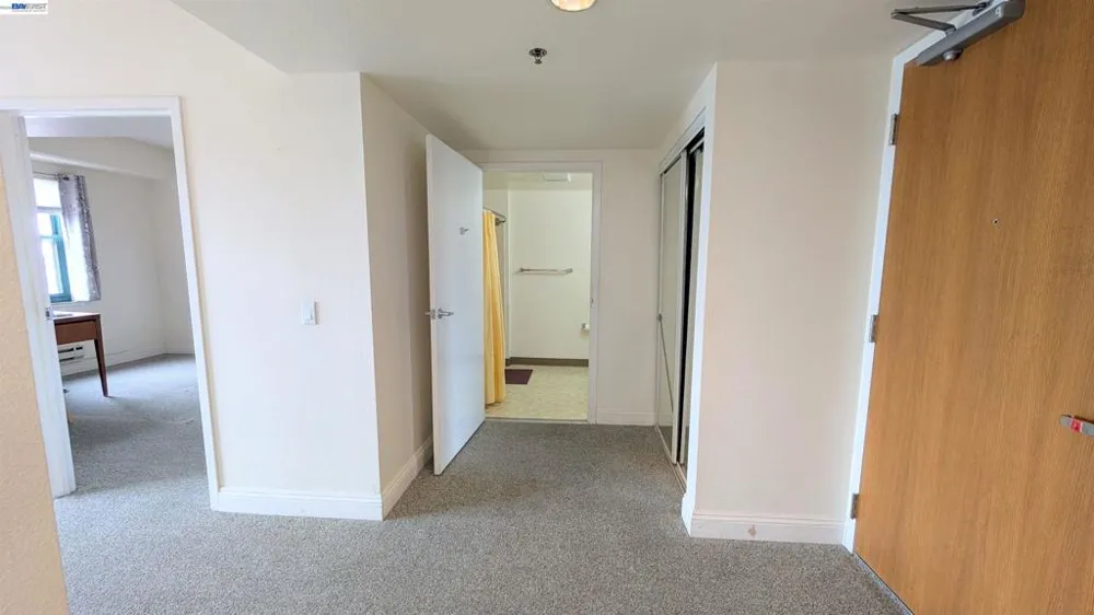 989 Webster St #645 Oakland, CA 94607