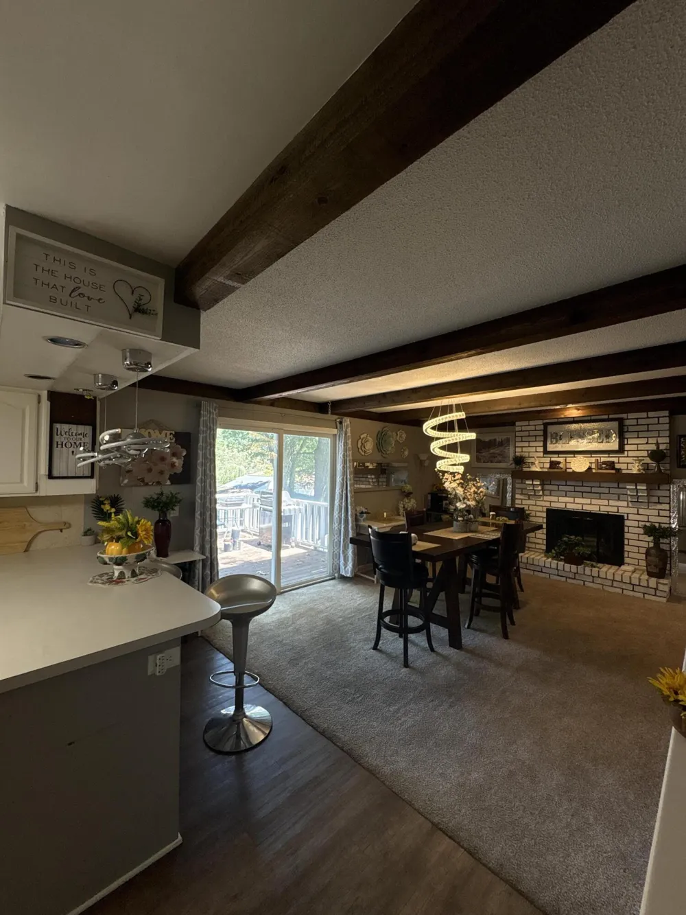 1521 Woodhill Court SW Wyoming City, MI 49509