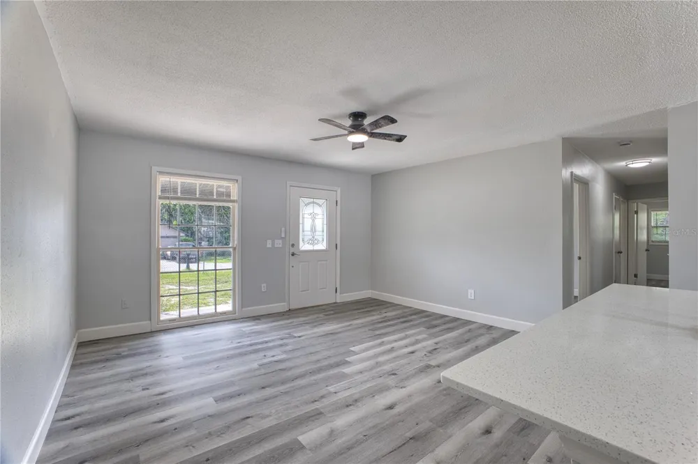 102 AMIGOS ROAD Debary, FL 32713