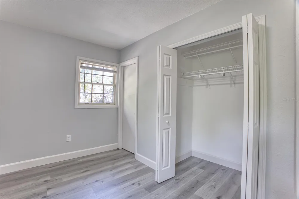 102 AMIGOS ROAD Debary, FL 32713