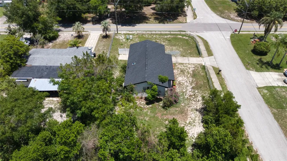 102 AMIGOS ROAD Debary, FL 32713