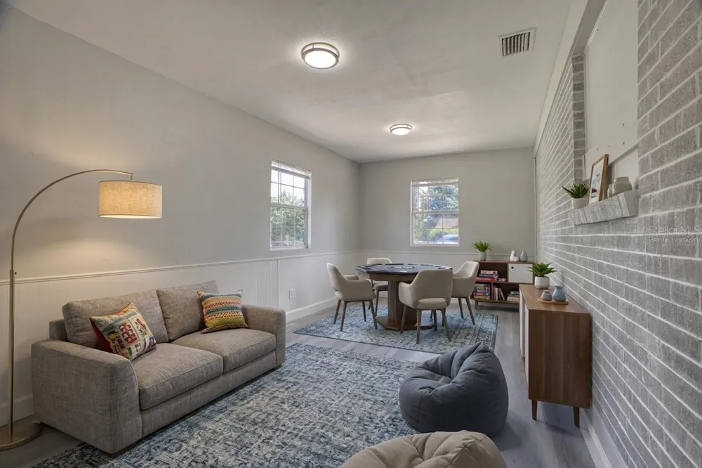 102 AMIGOS ROAD Debary, FL 32713