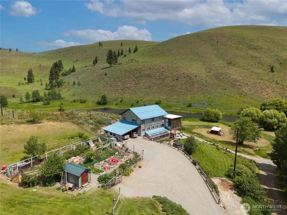 494 Rendezvous Road Winthrop, WA 98862